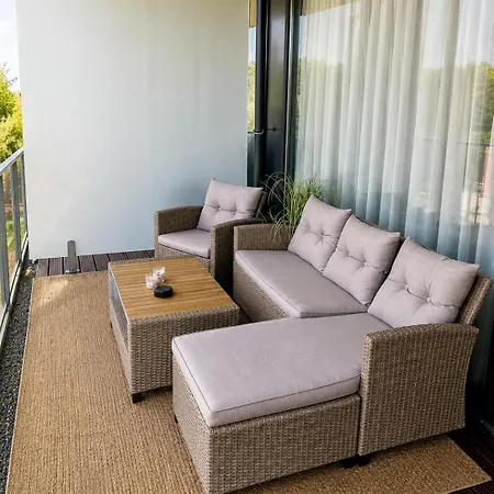 Bl Yachtclub Lakeview Балатонлелле